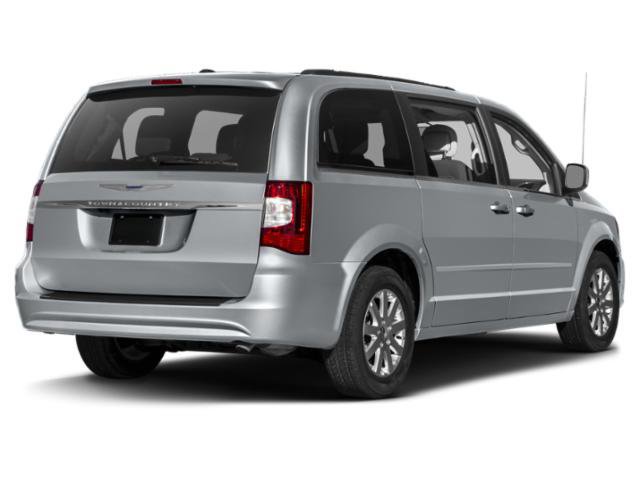 Used 2015 Chrysler Town & Country Touring image 5