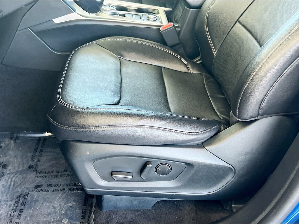 Used 2023 Ford Explorer Limited AWD/4WD image 19