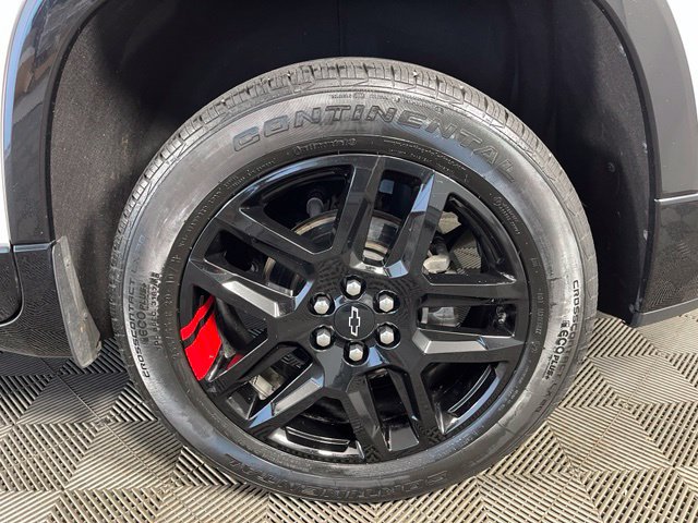Used 2023 Chevrolet Traverse Premier w/ Redline Edition AWD/4WD image 11
