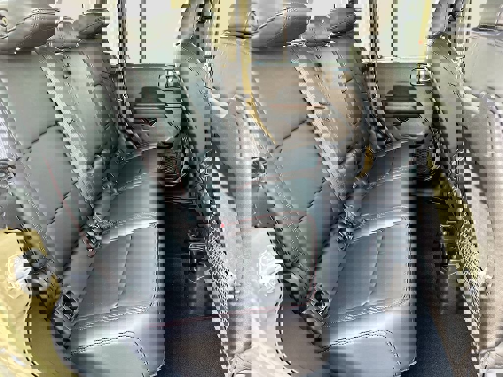 New 2026 Jeep Gladiator Rubicon w/ Dual Top Group image 29