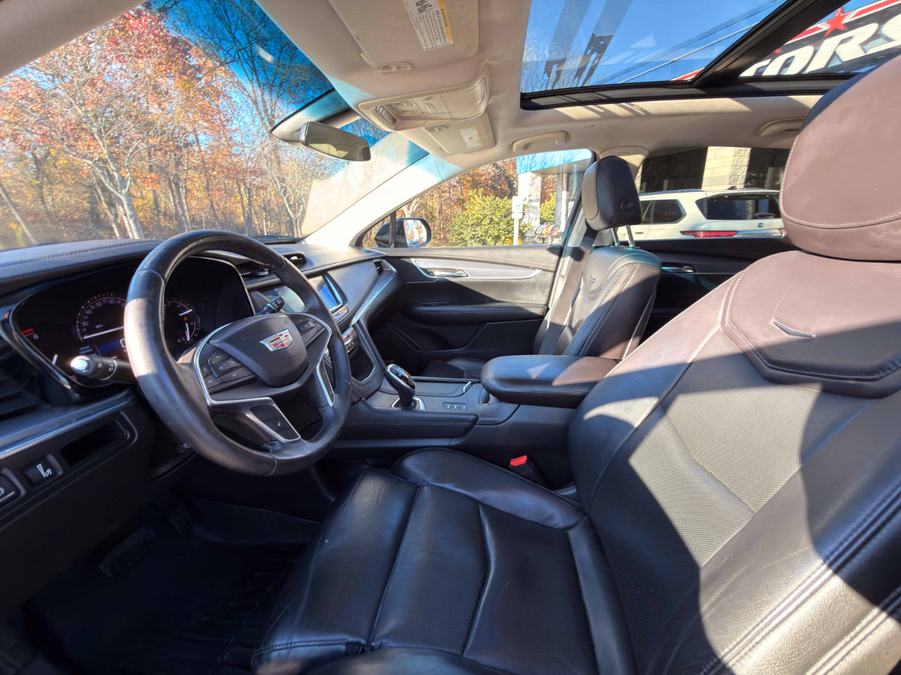 Used 2017 Cadillac XT5 Luxury image 15