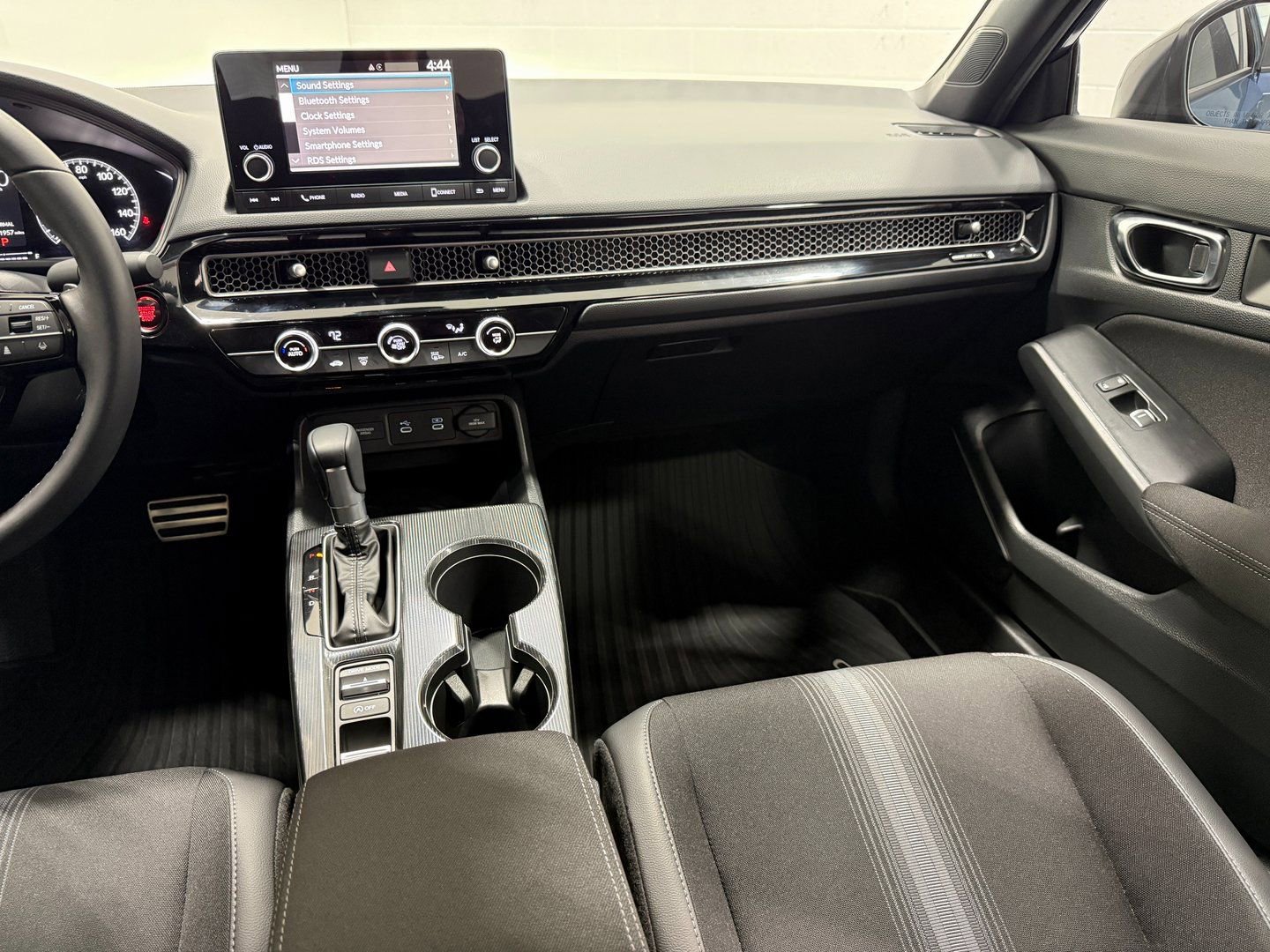 Used 2025 Honda Civic Sport image 38