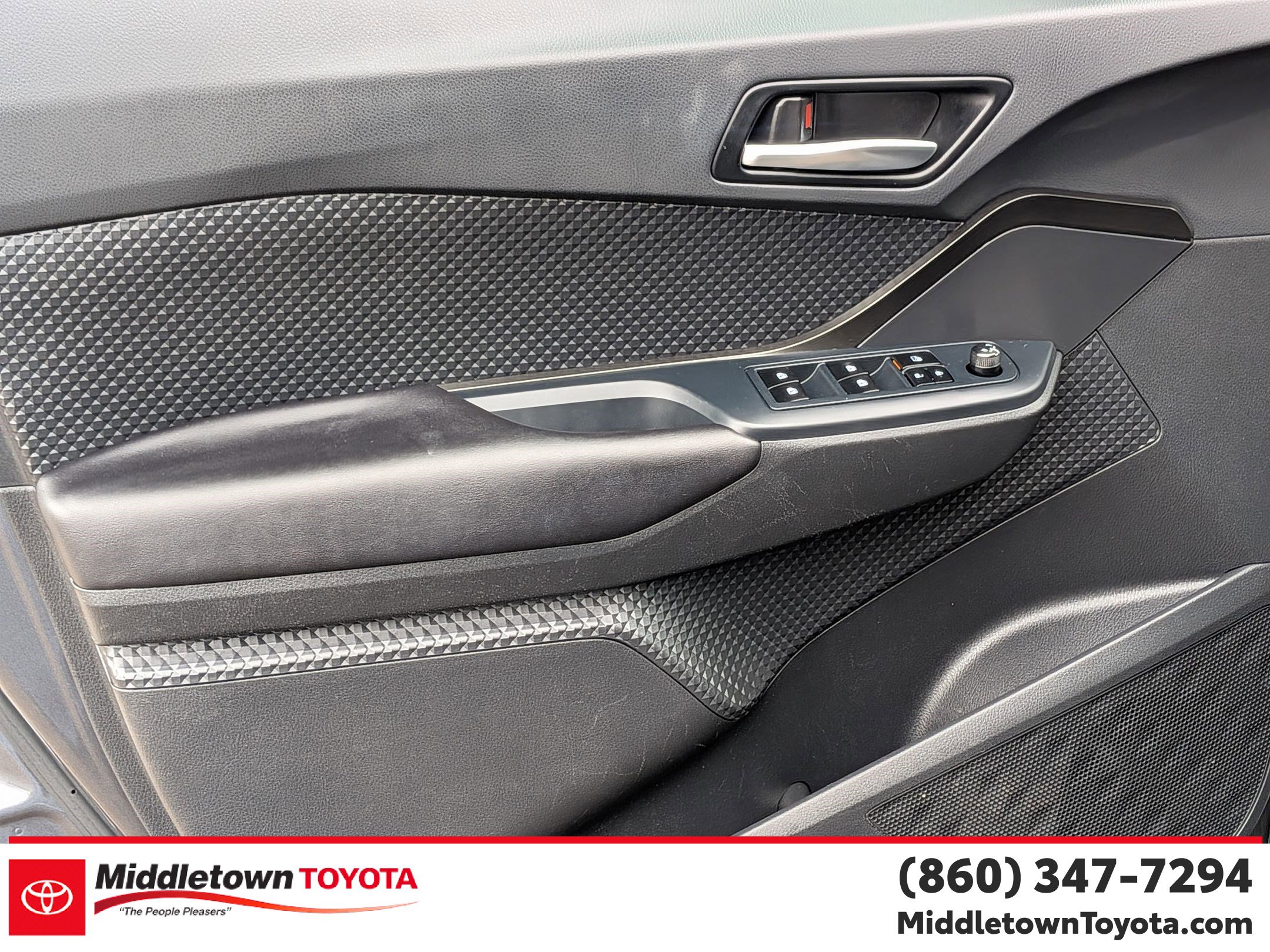 Certified 2019 Toyota C-HR LE image 10