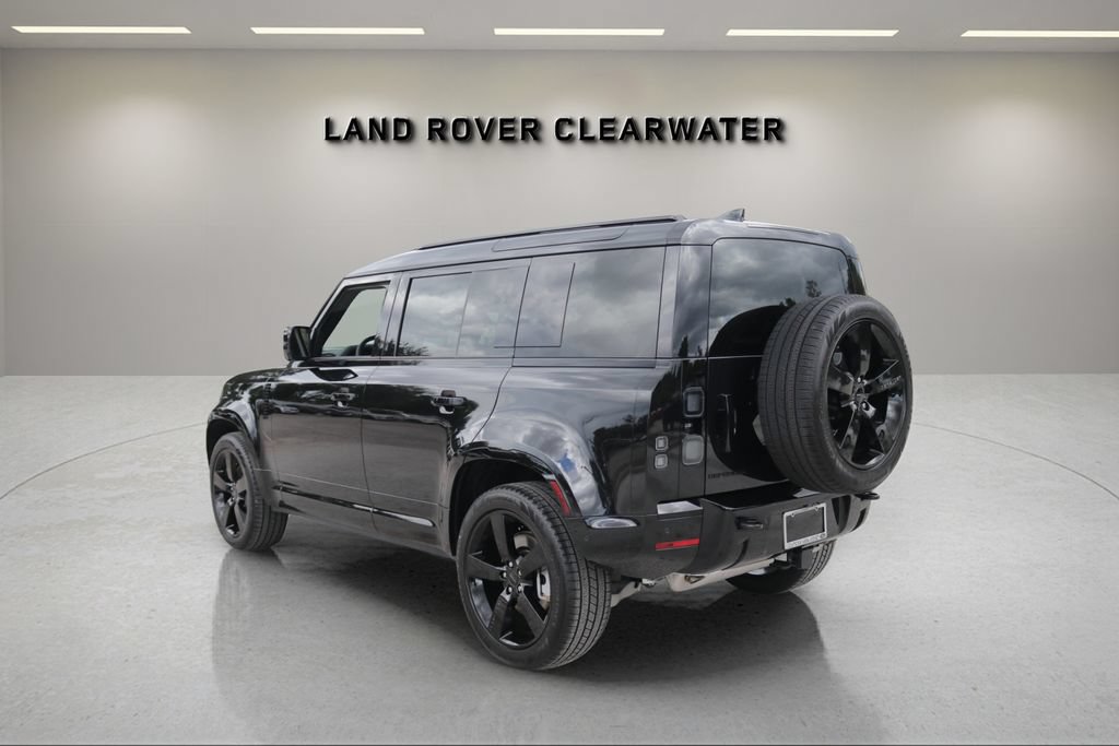 New 2026 Land Rover Defender 110 X-Dynamic SE AWD/4WD image 3