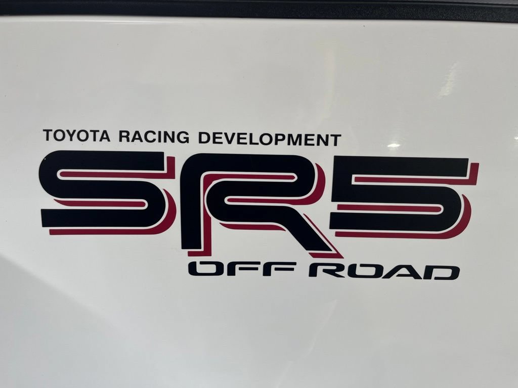 Used 2016 Toyota Tacoma SR5 AWD/4WD image 42