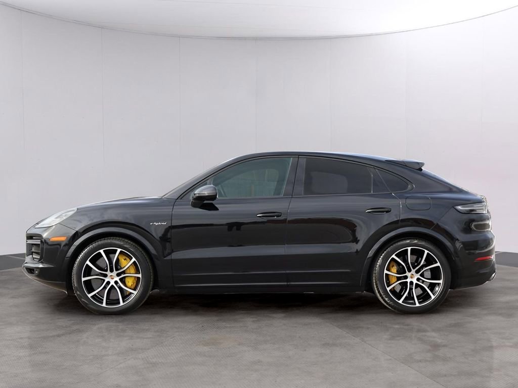 Certified 2023 Porsche Cayenne Turbo S AWD/4WD image 2