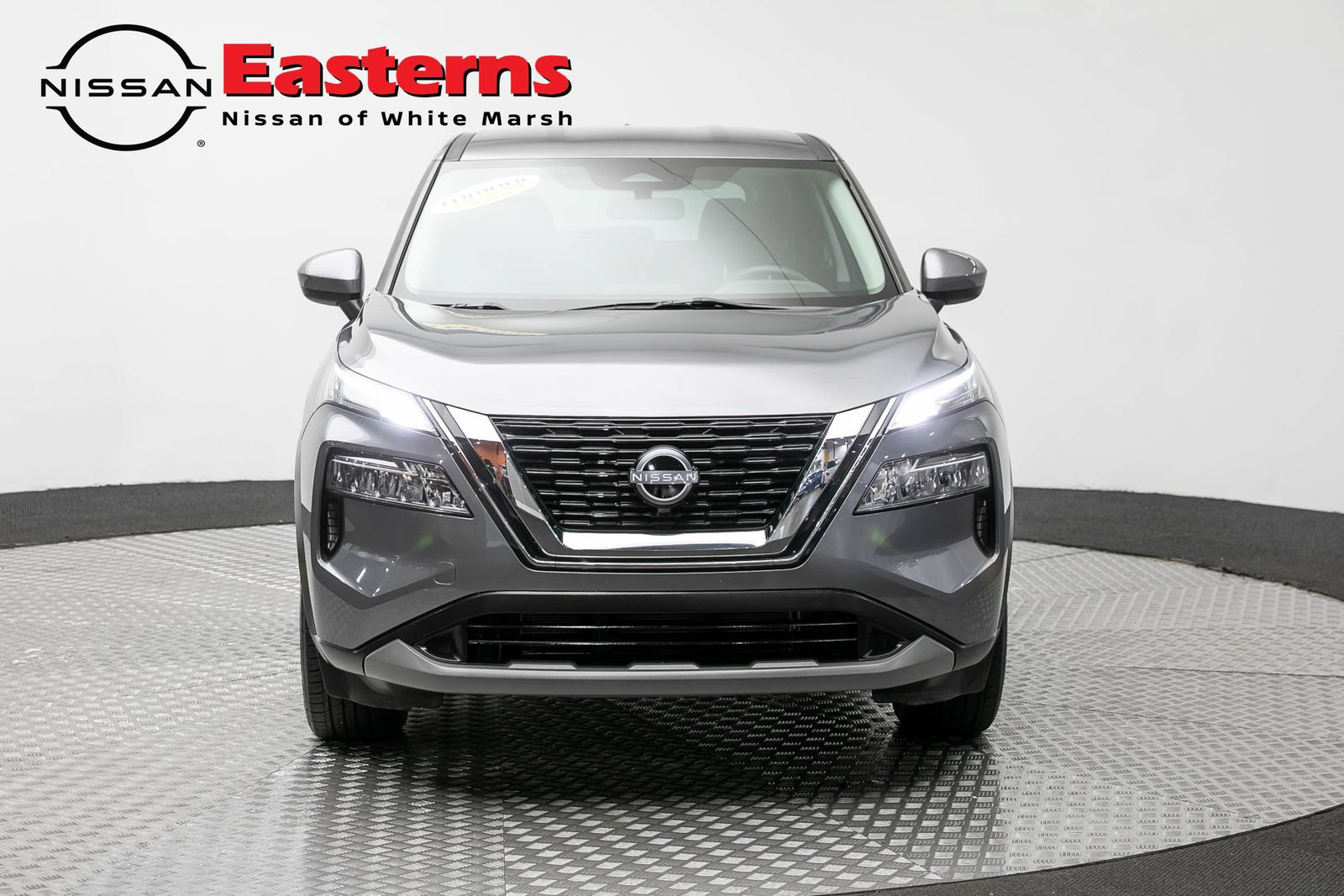 Used 2023 Nissan Rogue SV AWD/4WD image 2