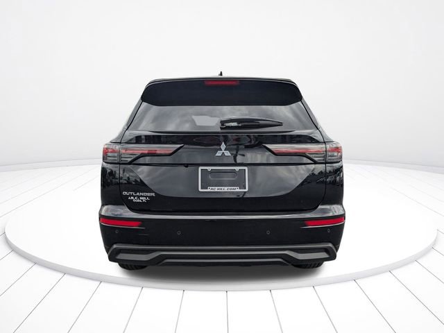 New 2026 Mitsubishi Outlander ES FWD image 4