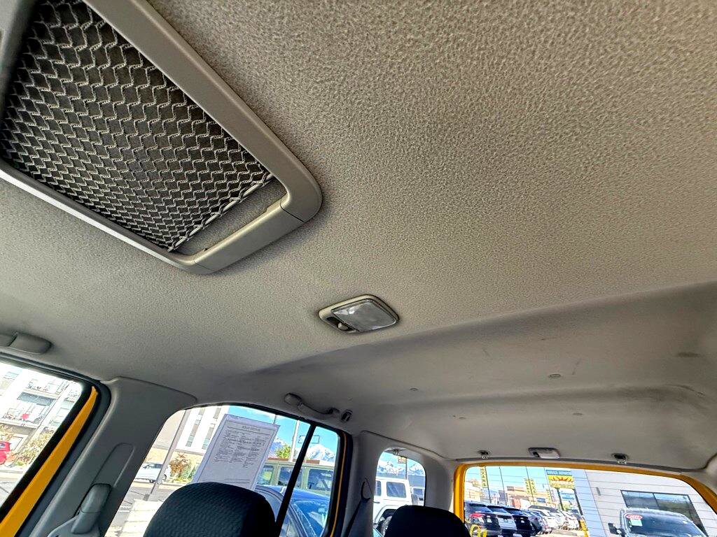 Used 2004 Nissan Xterra XE image 32