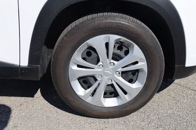 Certified 2025 Chevrolet Trax LS image 15