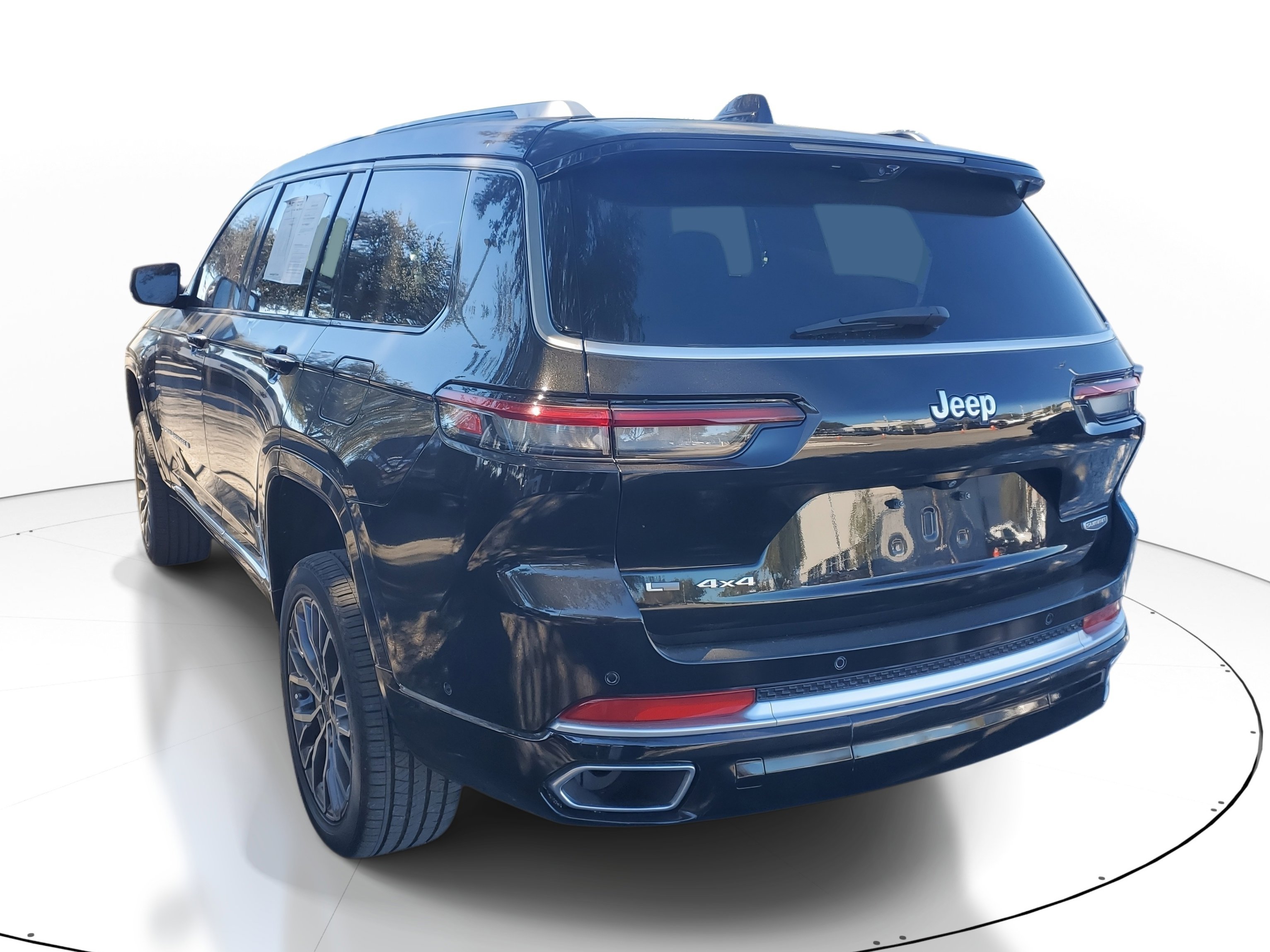 Used 2021 Jeep Grand Cherokee L Summit image 3