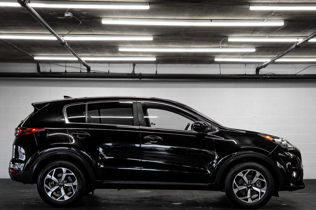 Used 2021 Kia Sportage LX image 6