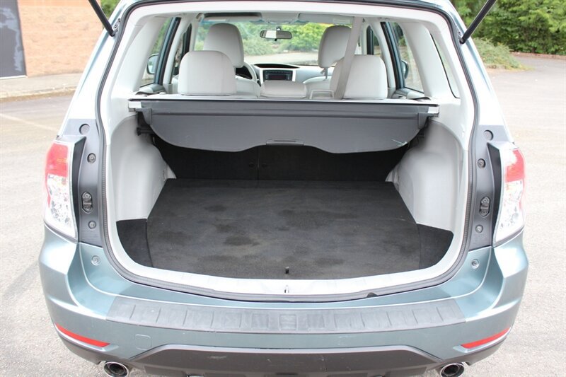 Used 2012 Subaru Forester 2.5X w/ Alloy Wheel Pkg AWD/4WD image 15