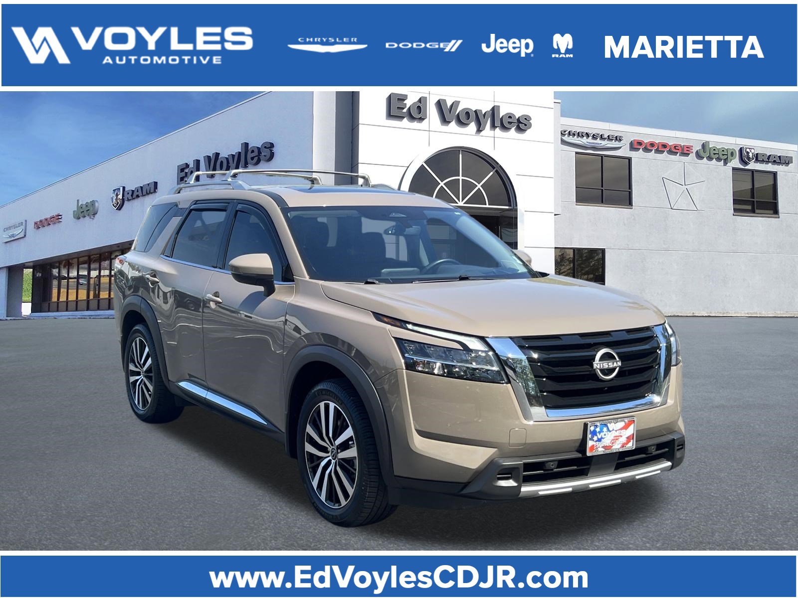 Used 2024 Nissan Pathfinder Platinum w/ Cargo Package image 1