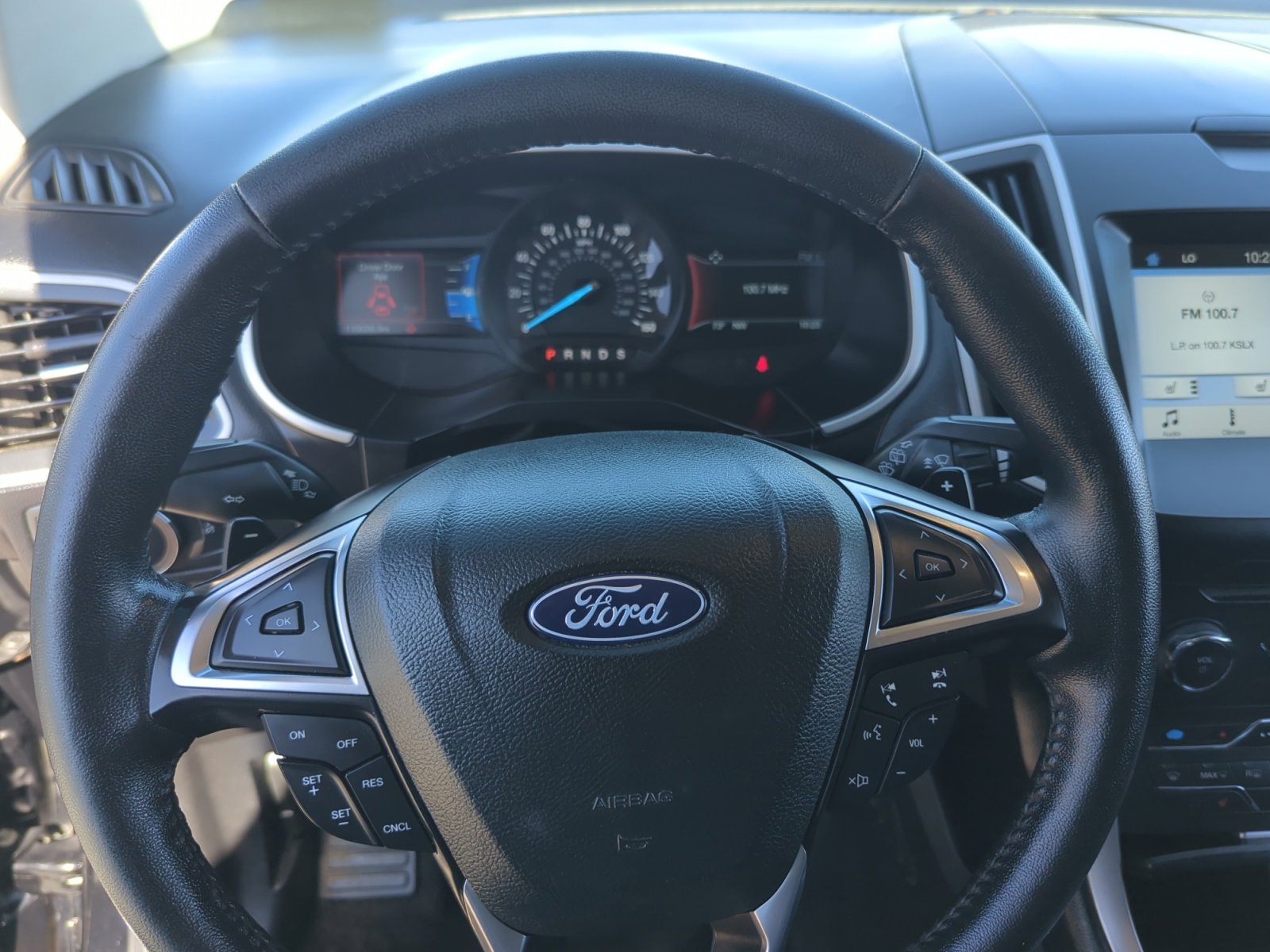 Used 2018 Ford Edge SEL w/ Equipment Group 201A image 9