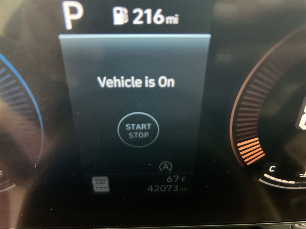 Used 2024 Hyundai Kona SE image 12