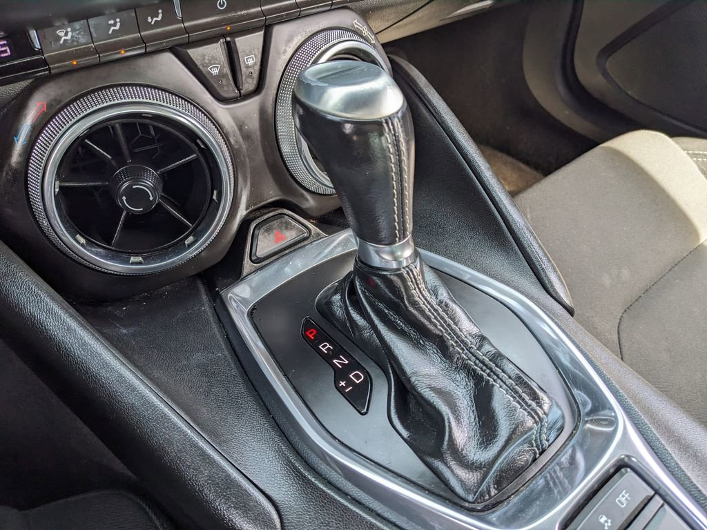 Used 2018 Chevrolet Camaro LT image 26