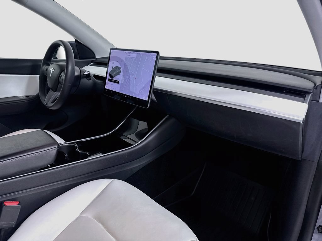 Used 2020 Tesla Model Y Long Range AWD/4WD image 27