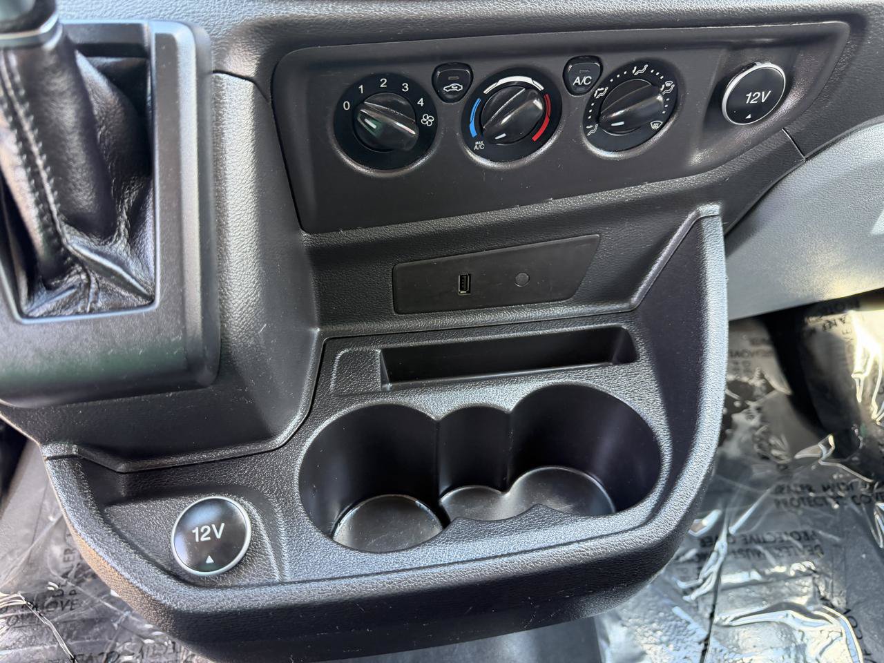 Used 2018 Ford Transit 250 130 Low Roof RWD image 21