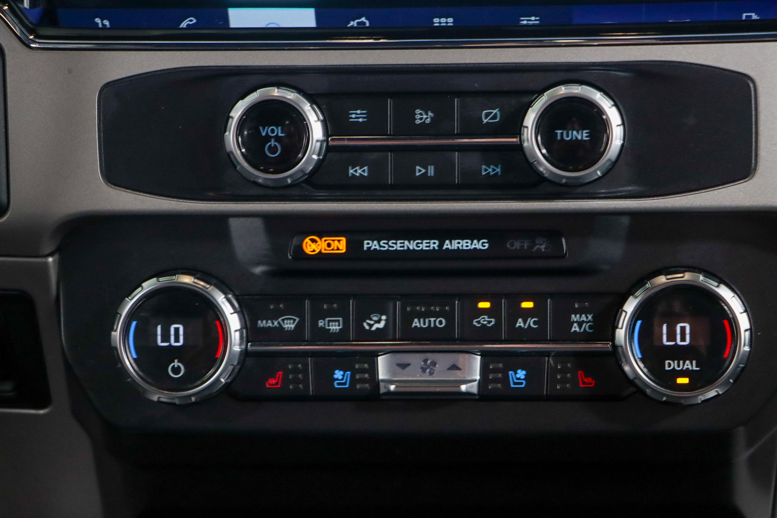 Used 2022 Ford F250 Lariat w/ Lariat Ultimate Package image 21