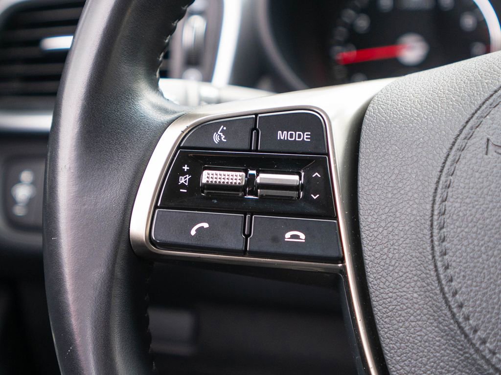 Used 2019 Kia Sorento LX w/ LX Convenience Package image 18