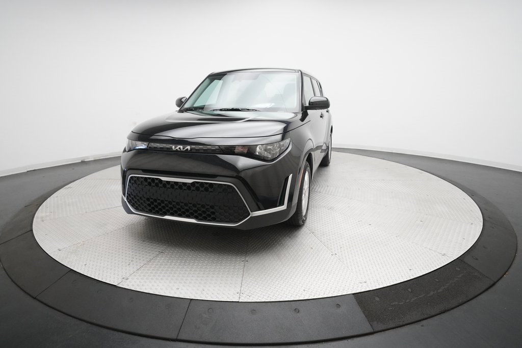 Certified 2023 Kia Soul LX w/ LX Technology Package image 31