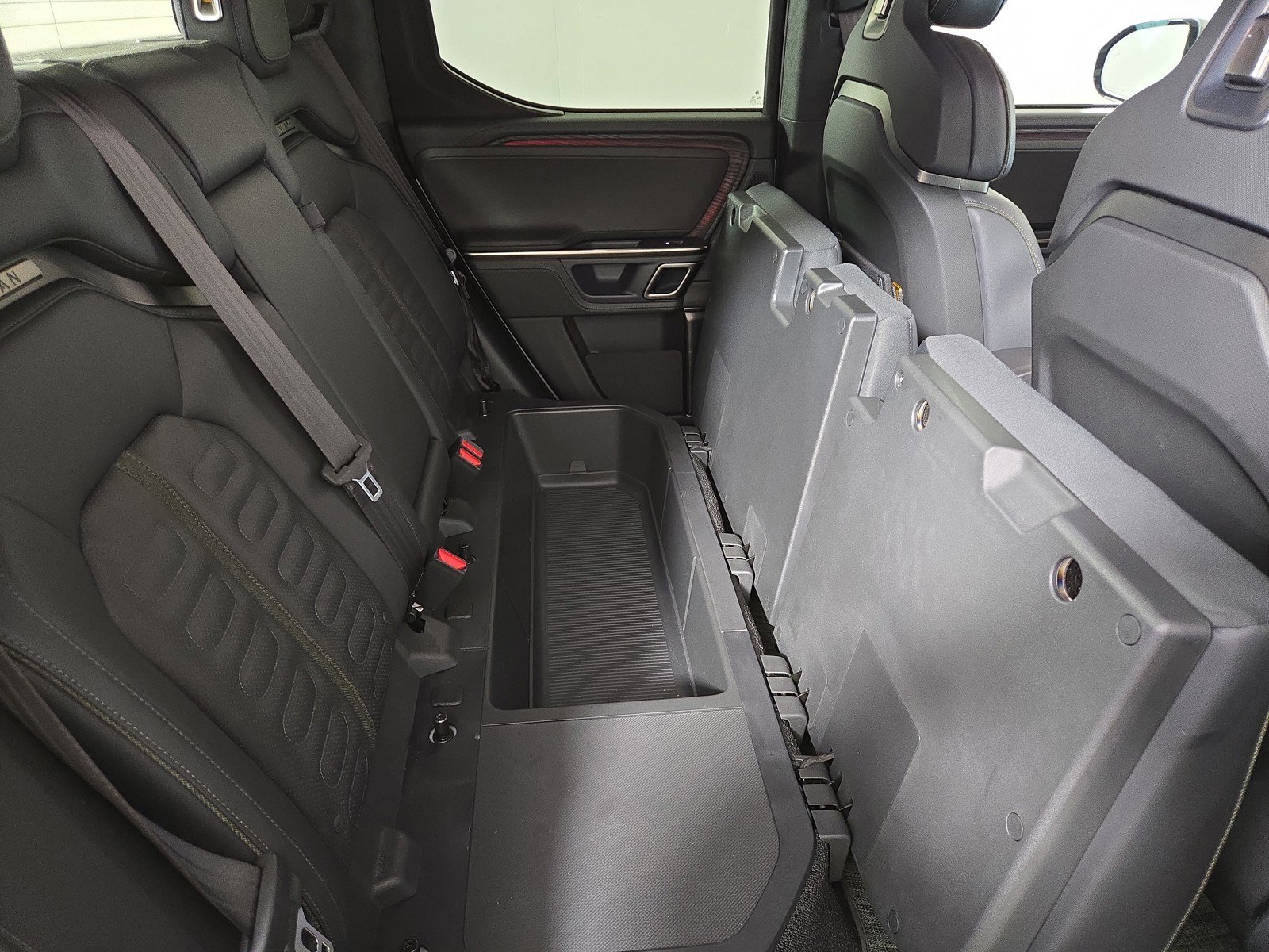 Used 2023 Rivian R1T Adventure AWD/4WD image 24