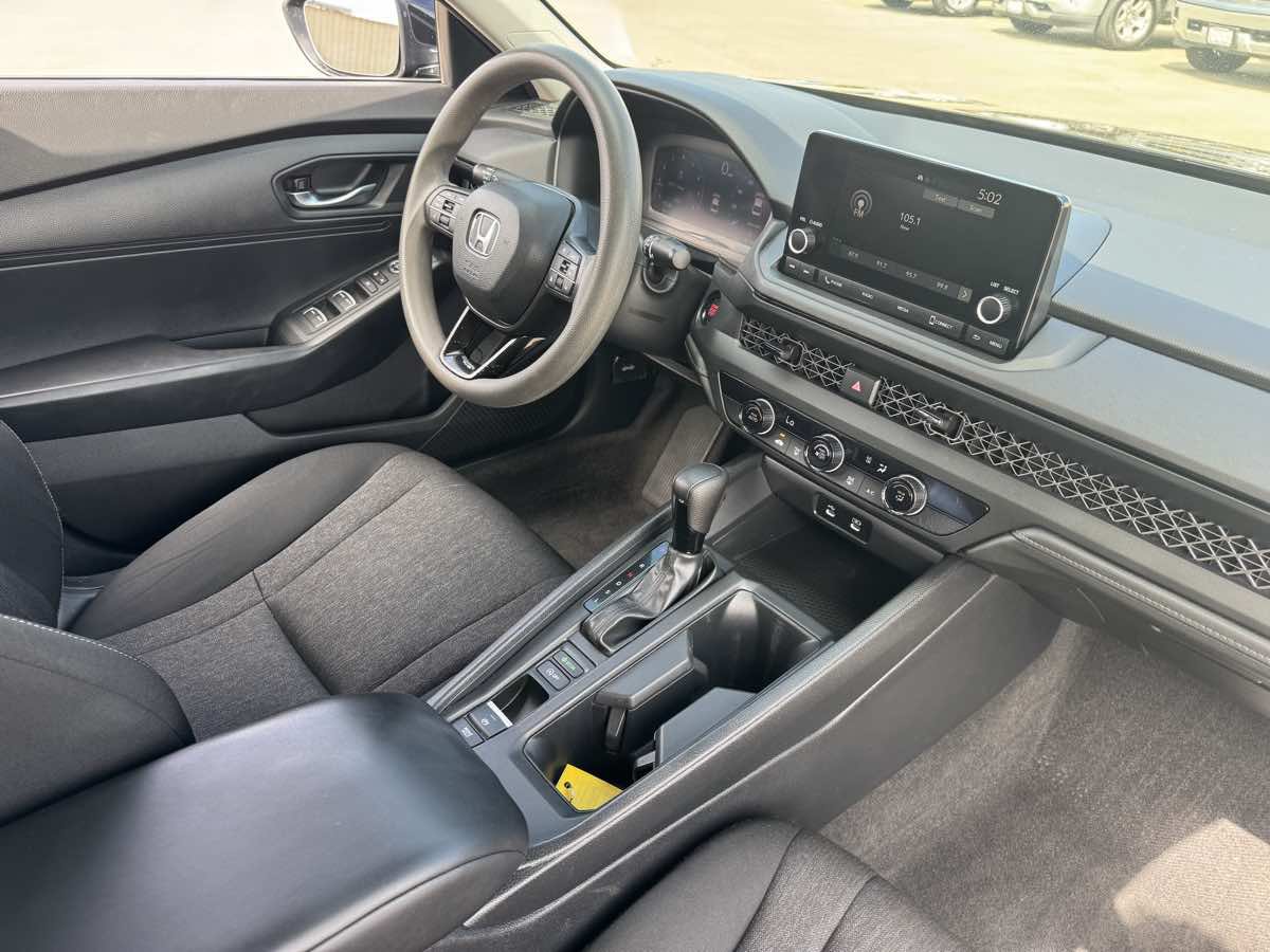 Used 2023 Honda Accord LX image 13