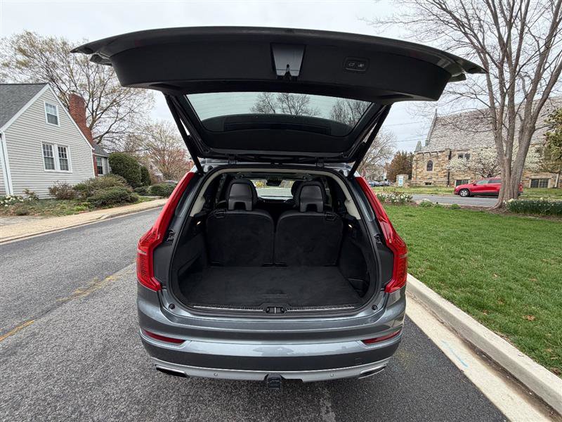 Used 2016 Volvo XC90 T6 Momentum image 18