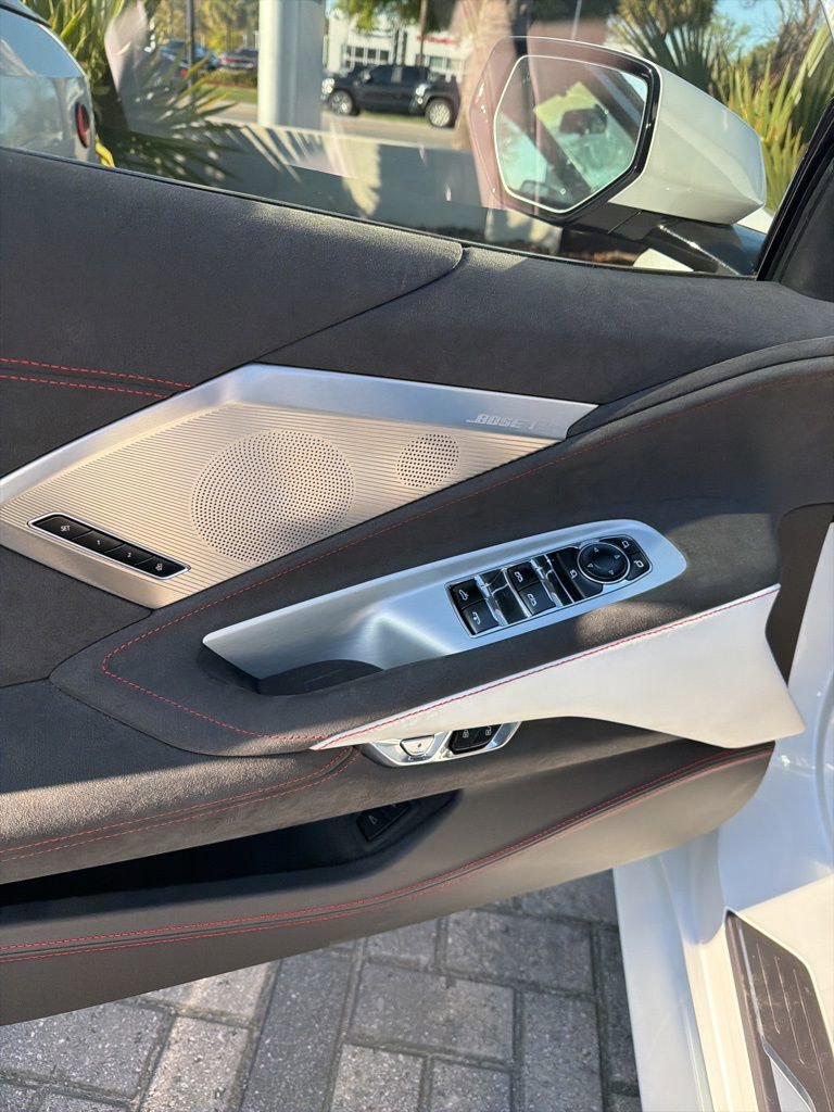 Used 2023 Chevrolet Corvette Stingray Premium Conv w/ Z51 Performance Package image 6