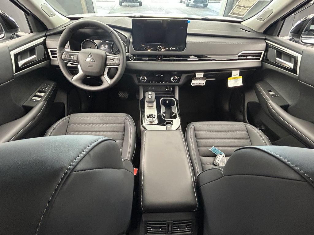 New 2026 Mitsubishi Outlander AWD image 40