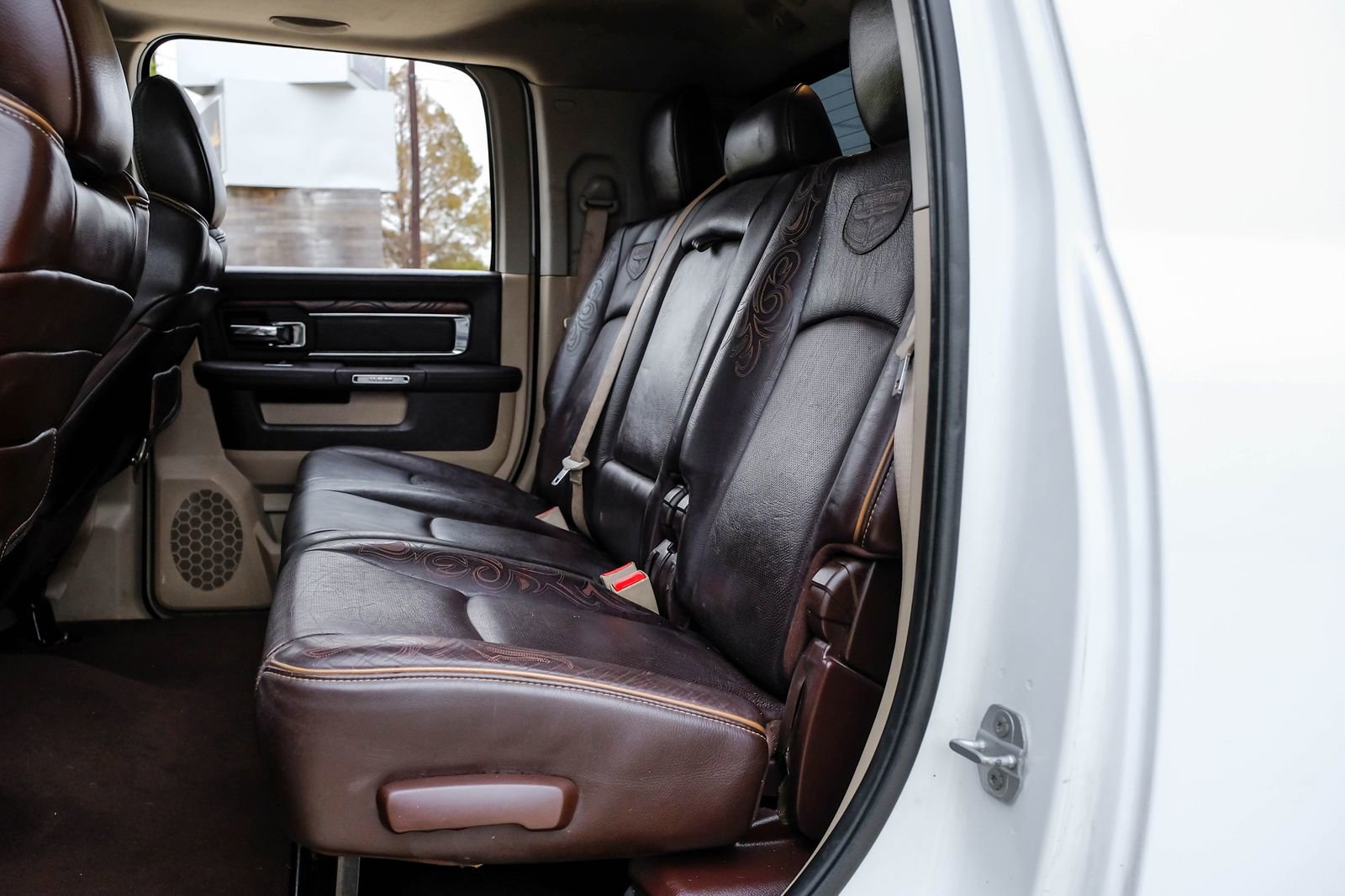 Used 2015 RAM 3500 Laramie Longhorn AWD/4WD image 45