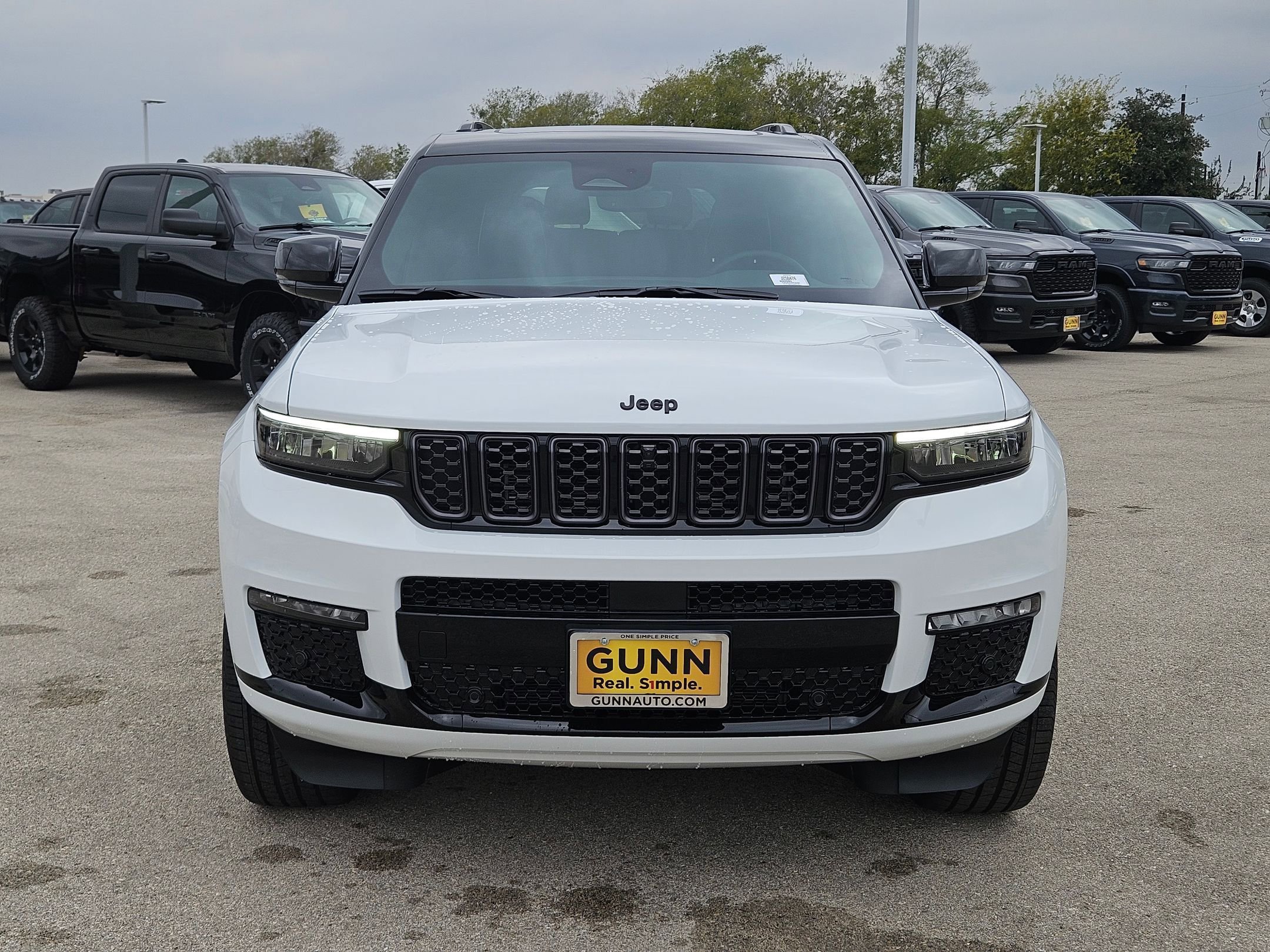 New 2025 Jeep Grand Cherokee L Summit w/ Obsidian Package image 8