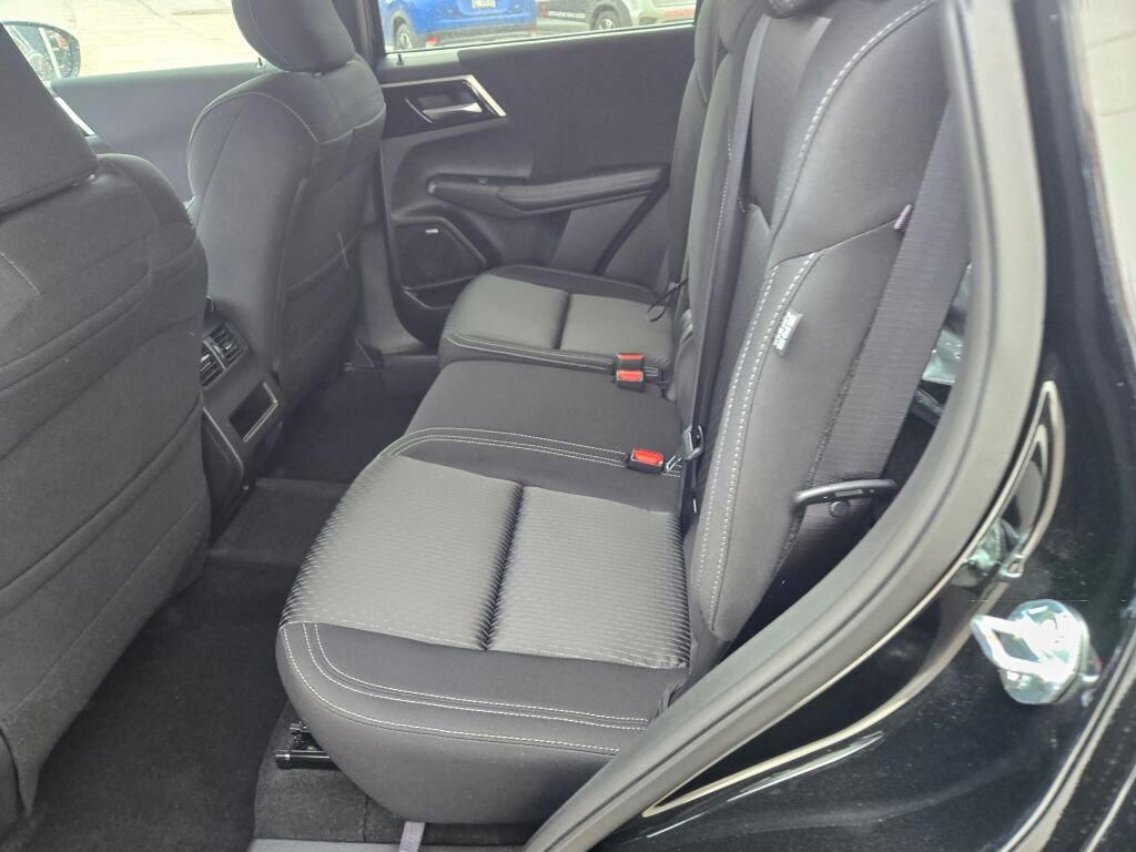 New 2026 Mitsubishi Outlander ES AWD/4WD image 12