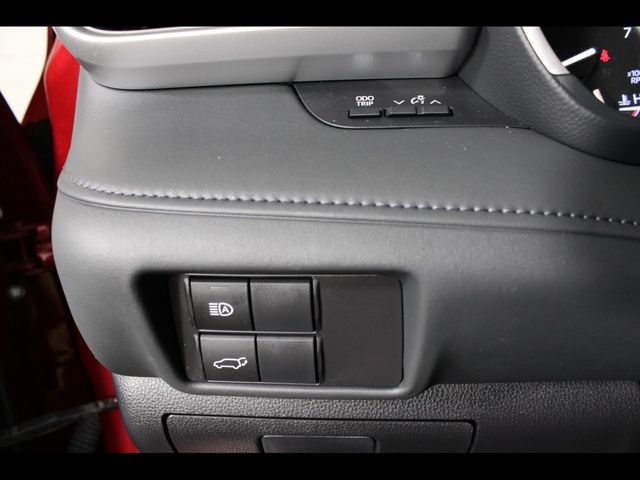 Used 2022 Toyota Highlander XSE FWD image 16