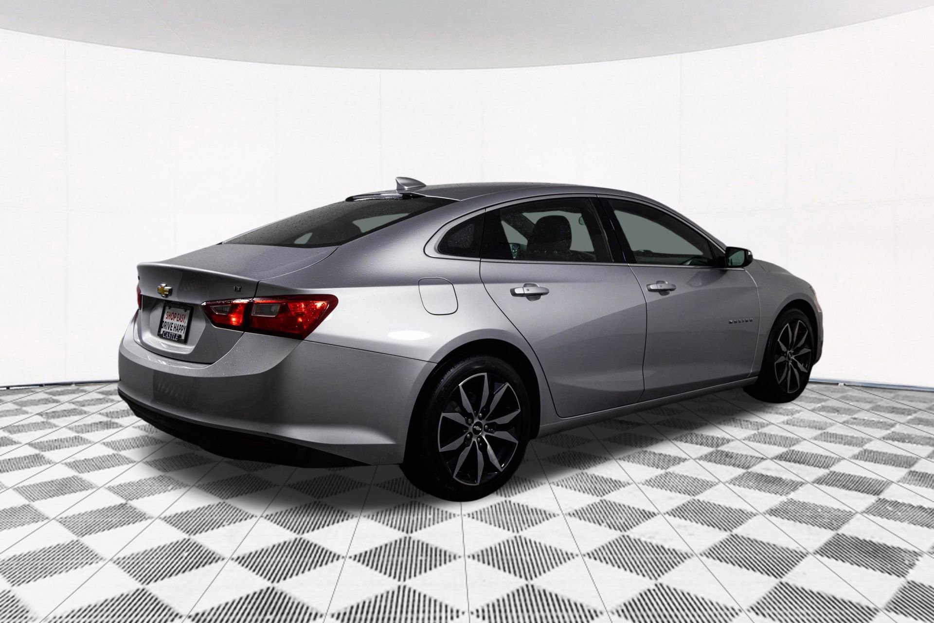 Used 2018 Chevrolet Malibu LT image 16