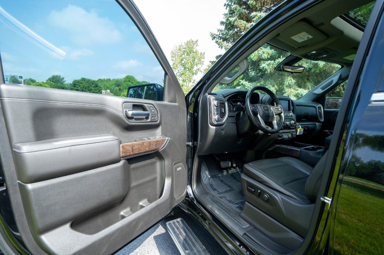 Used 2019 GMC Sierra 1500 Denali w/ Denali Ultimate Package AWD/4WD image 11