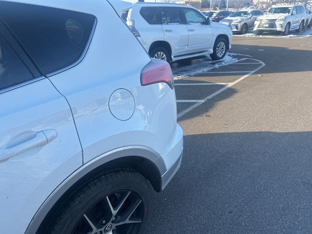 Used 2016 Toyota RAV4 SE image 6