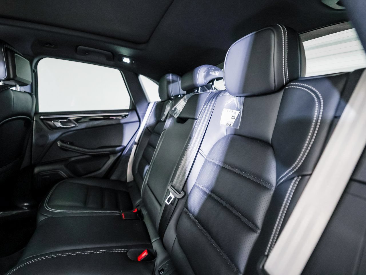 New 2026 Porsche Macan S AWD/4WD image 24