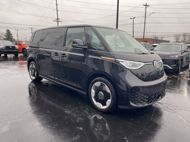 New 2025 Volkswagen ID. Buzz Pro S RWD image 8