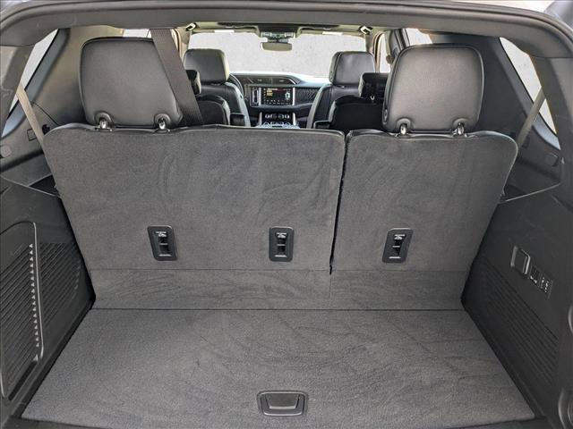 Used 2024 GMC Yukon Denali image 6