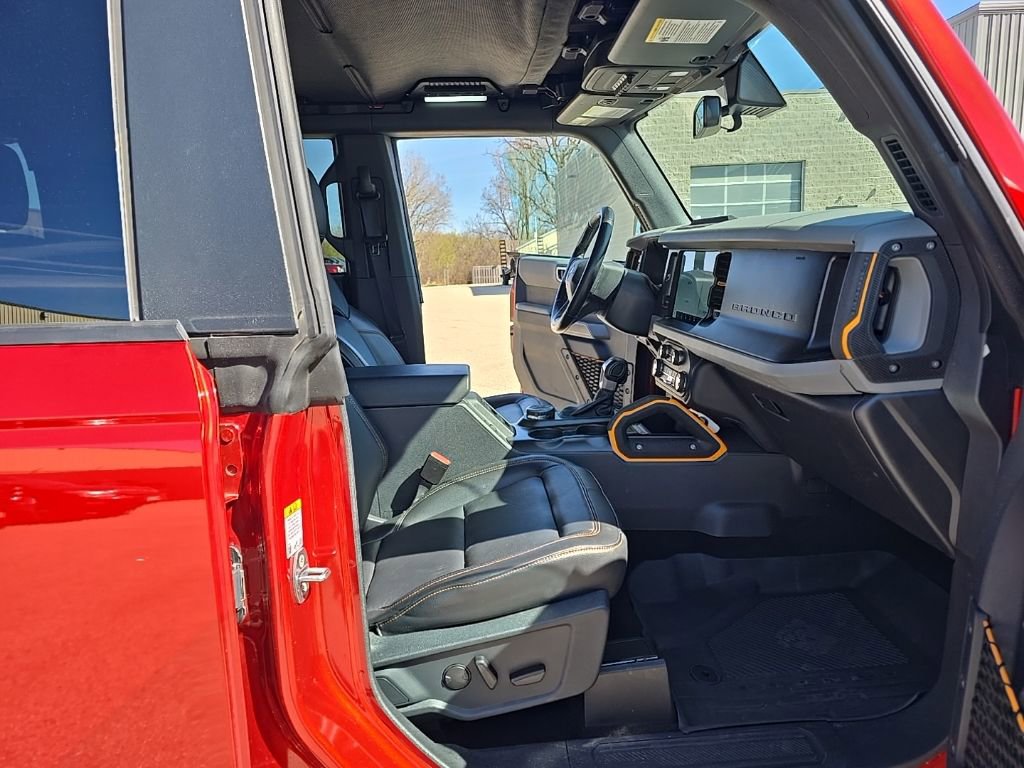Used 2023 Ford Bronco Badlands AWD/4WD image 10