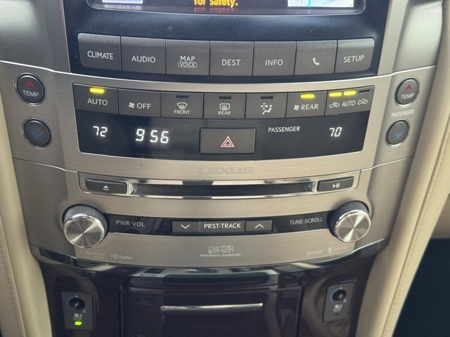 Used 2015 Lexus LX 570 4WD image 32