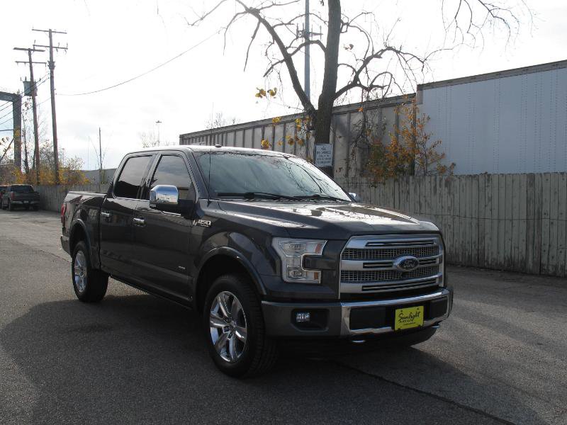 Used 2016 Ford F150 Platinum w/ Equipment Group 701A Luxury image 2