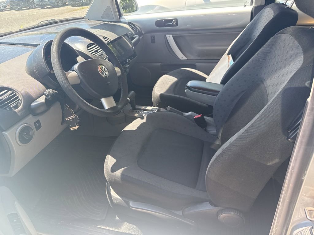 Used 2002 Volkswagen Beetle GLS FWD image 5