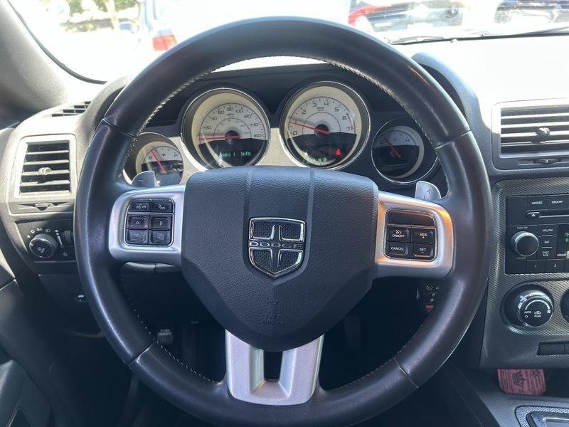 Used 2014 Dodge Challenger R/T RWD image 11