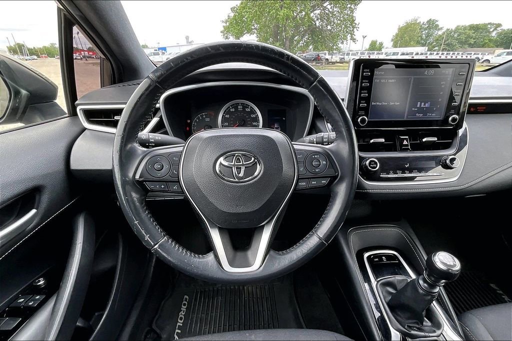 Used 2019 Toyota Corolla SE FWD image 5