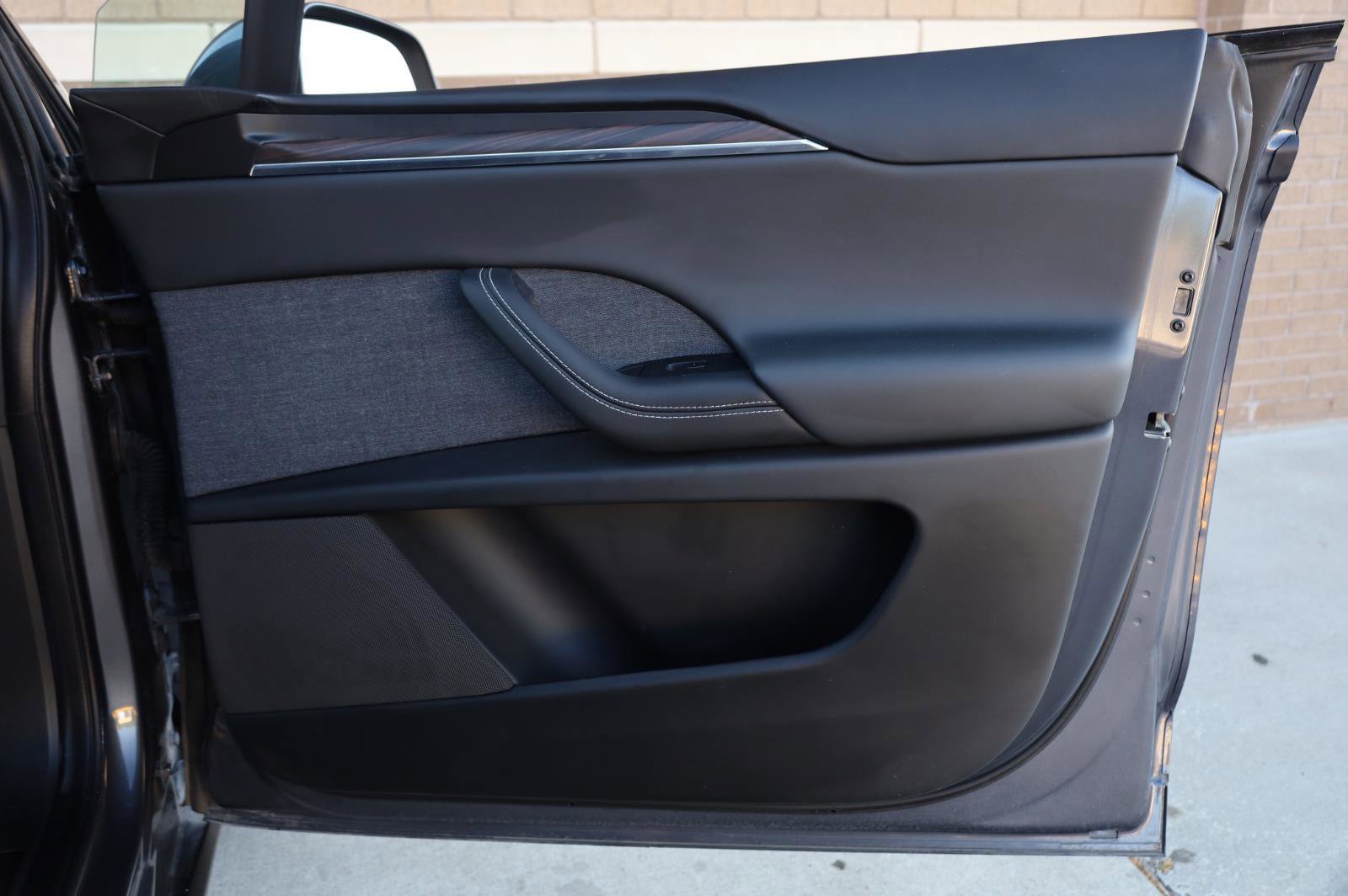 Used 2023 Tesla Model X AWD/4WD image 21