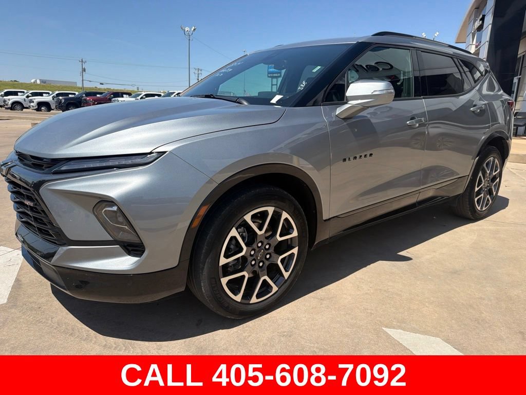 Used 2025 Chevrolet Blazer RS FWD image 7