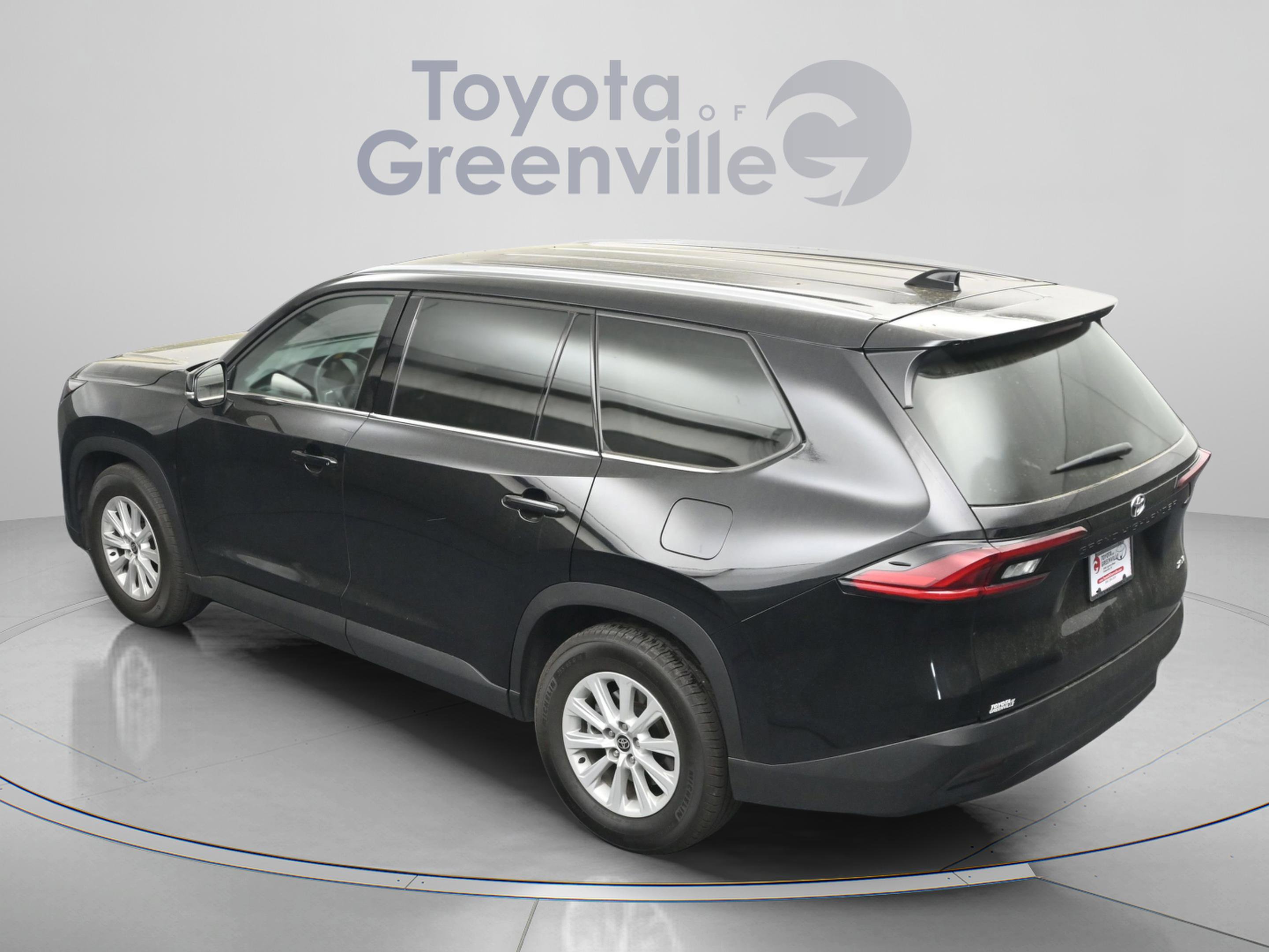 Certified 2025 Toyota Grand Highlander FWD image 8